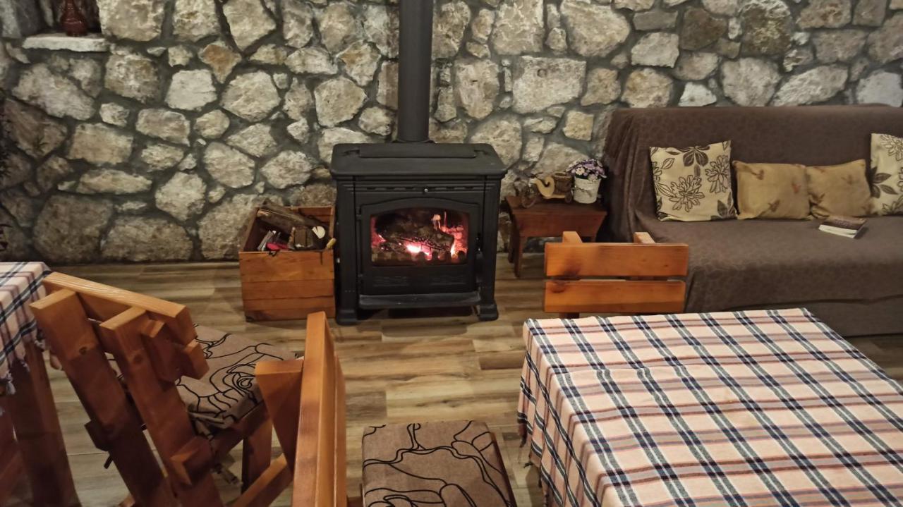 Village House - Novak Rijecani Rijeka Crnojevića Екстериор снимка